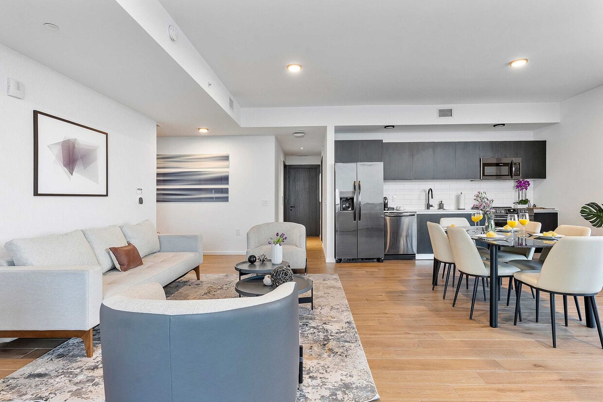 Foto principal - 398 NE 5th St