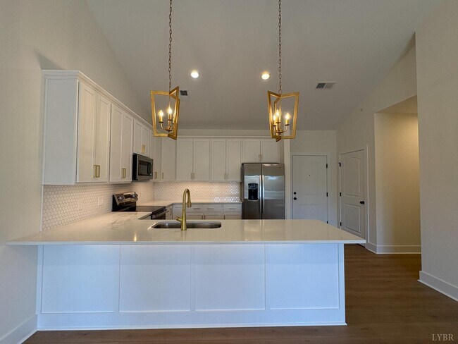 Building Photo - 420 Capstone Dr