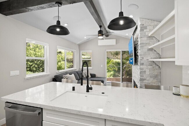 Foto del edificio - Luxurious Living at Its Finest | 1-Bedroom...