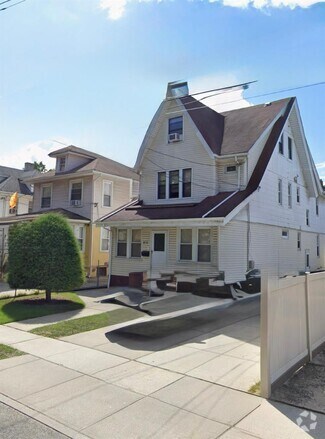 Building Photo - 89-30 134th St