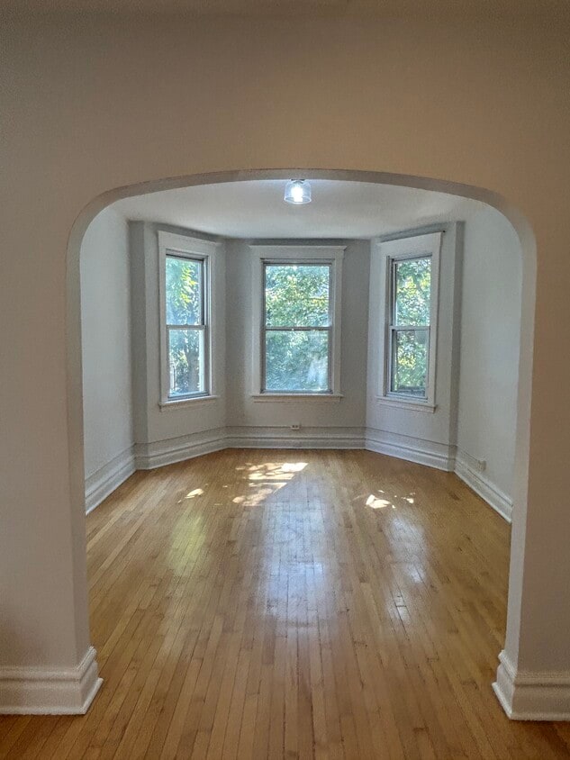 Front Room - 1952 W Henderson St