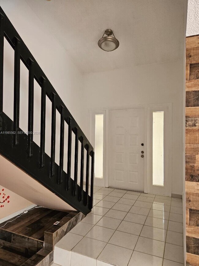 Foto del edificio - 6706 SW 152nd Ct