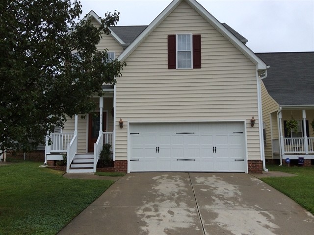 Primary Photo - 4413 Cardinal Grove Boulevard