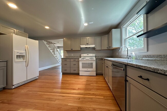 Building Photo - 115 Prospect Ave