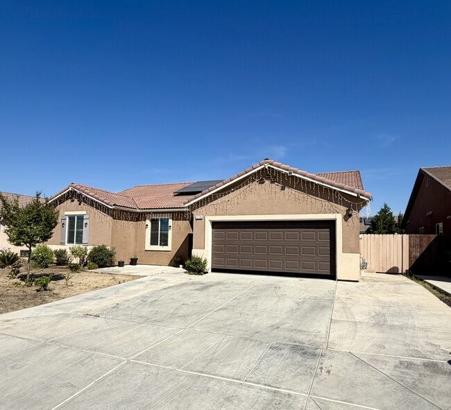 Building Photo - 1736 Berry St