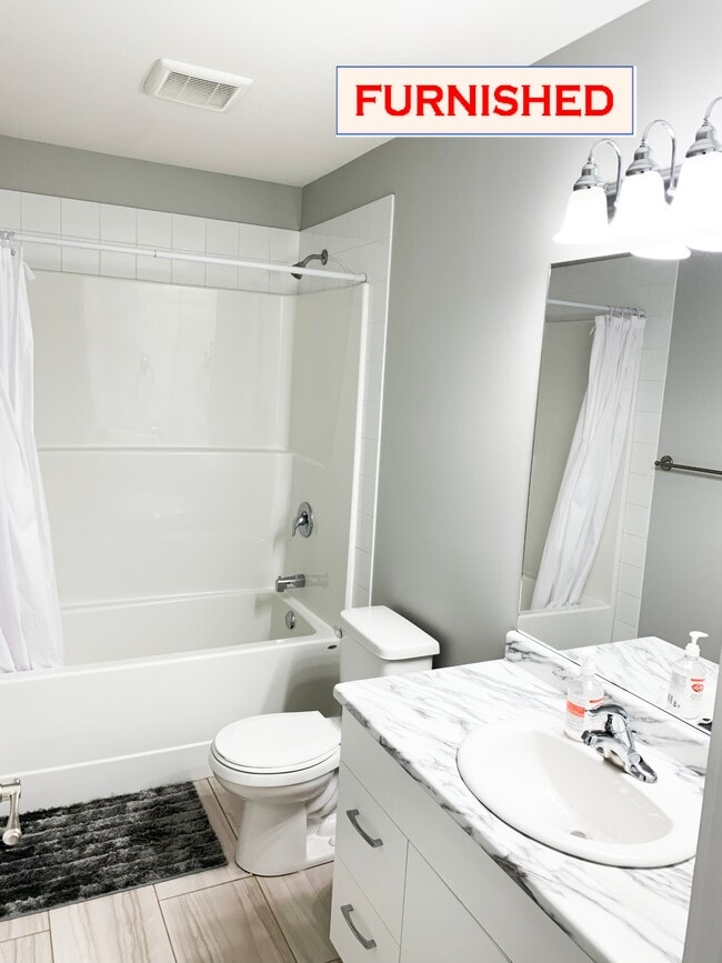 Building Photo - 8324-B-8388 88 Ave