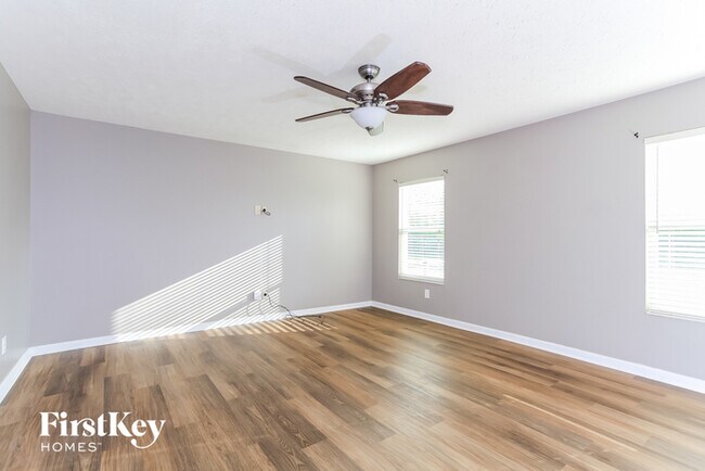 Building Photo - 5627 Creekside Meadows Dr