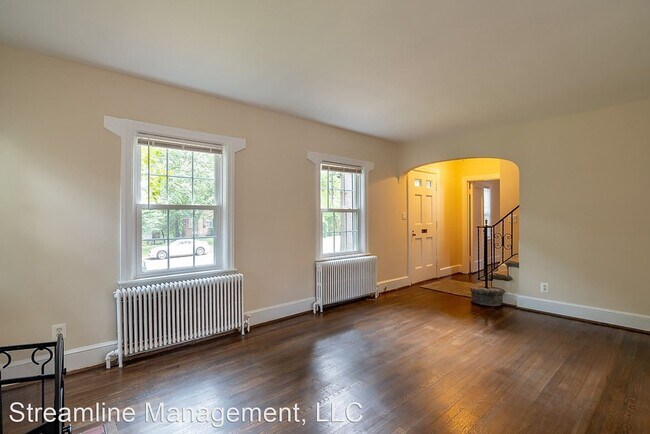 Building Photo - 4 br, 3 bath House - 6500 Utah Avenue, NW
