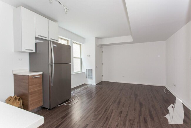 Foto del edificio - 952 W Carmen Ave