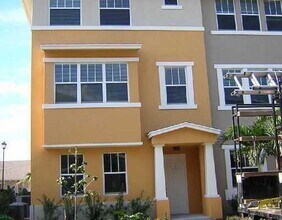 Building Photo - 840 Marina Del Ray Ln