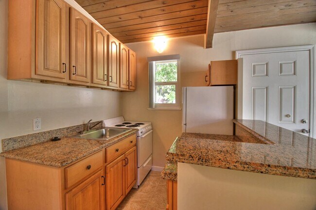 Foto del edificio - Stanford Avenue Apartments