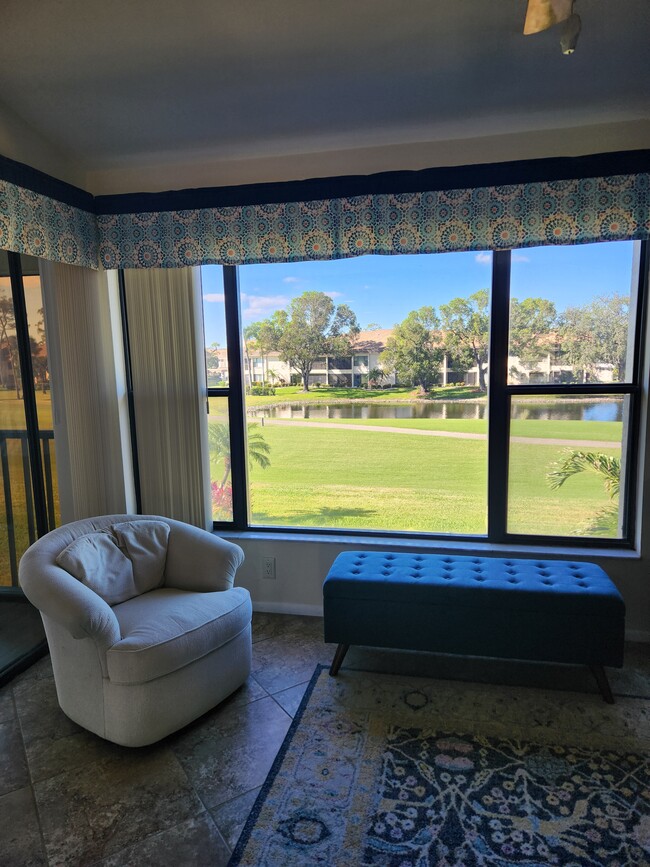 Foto del edificio - 5710 Trailwinds Dr