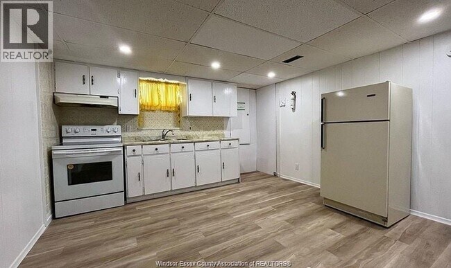 Building Photo - 2929 Austen Dr