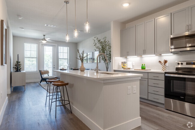 Interior Photo - Jovie Pflugerville