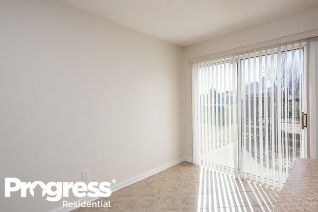 Building Photo - 5010 Stowe Derby Dr