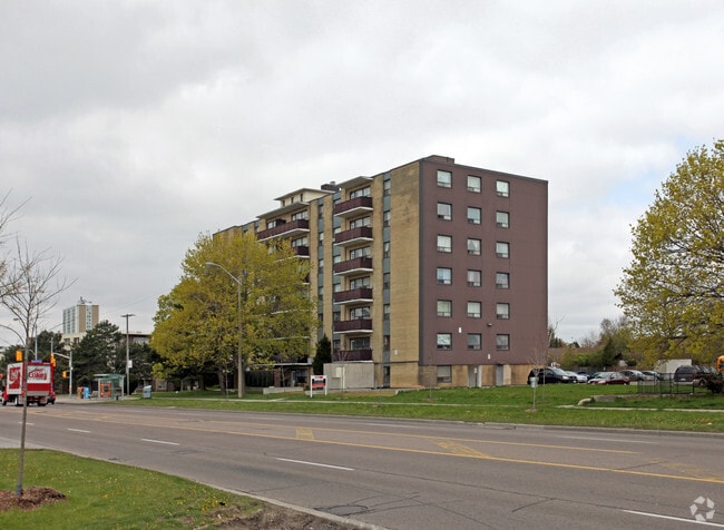 Building Photo - 1264 York Mills