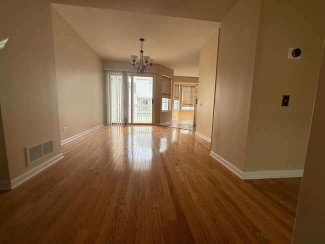 Building Photo - 1722 Middlebury Dr