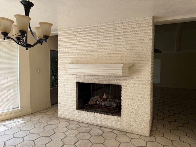 Foto del edificio - 535 Brandon Rd