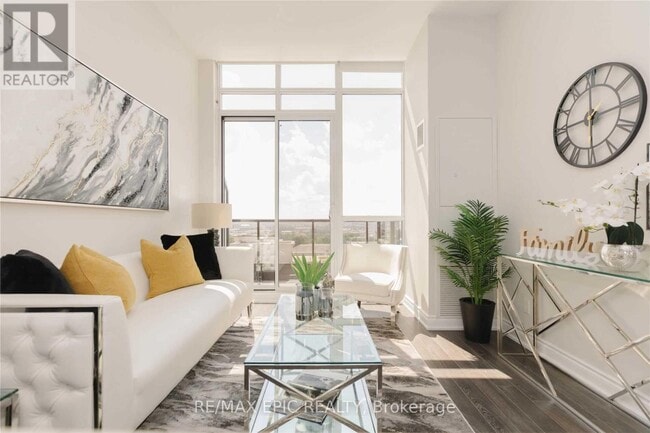 Building Photo - 38 Cedarland Dr