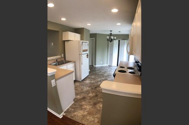 Cocina - 1712 Stone Hollow Ct