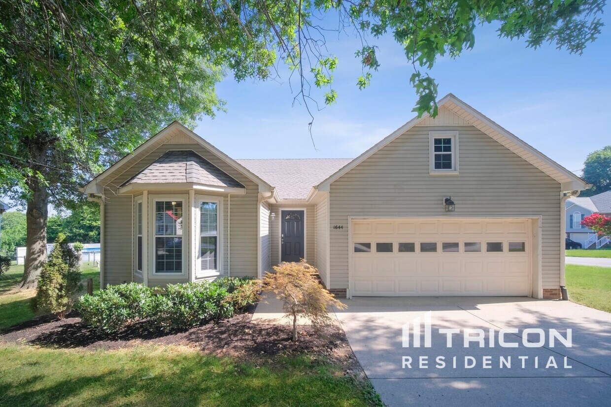 Foto principal - 1644 Robert Road Columbia TN