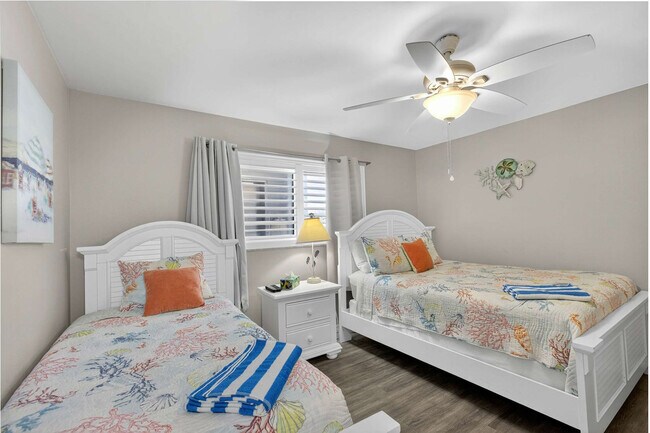 Building Photo - 153 Vista Hermosa Cir