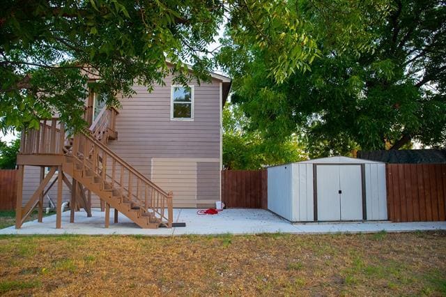 Building Photo - 6833 Hill Ct