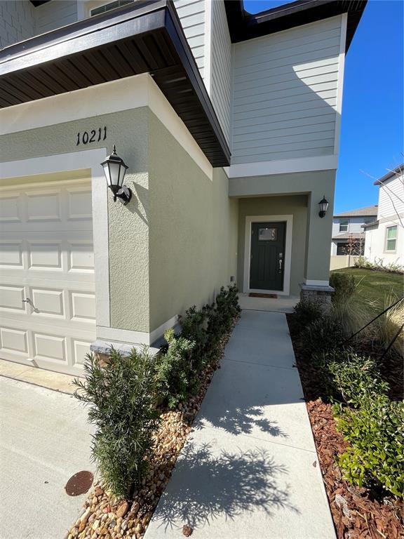 Building Photo - 10211 Trumpet Honeysuckle Wy