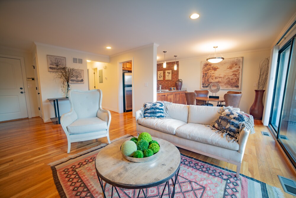 Foto principal - 3736 Locust St