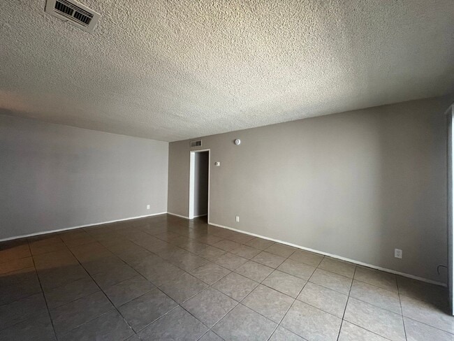 Building Photo - 9010 Tobias Ave