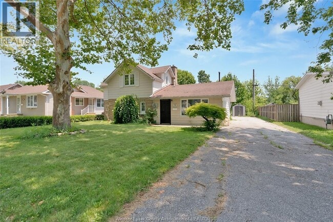 Photo du bâtiment - 51 Balaclava St S