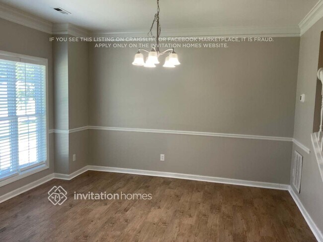Foto del edificio - 1119 E Shoreview Rd