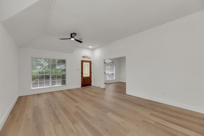 Foto del edificio - 1108 Pecan Creek Dr