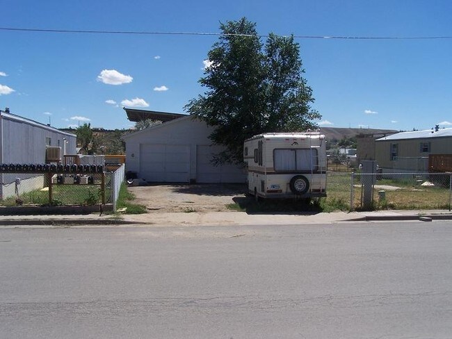 Garage Maintenance - 702 Daley St