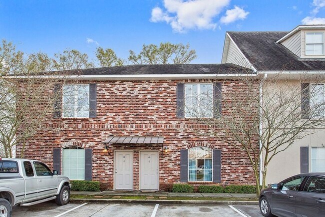 Foto del edificio - Arlington Trace 2BR/2.5BA Condo - Gated Co...