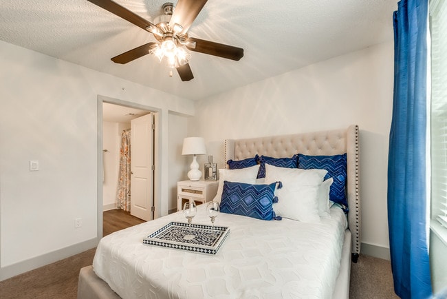 Building Photo - Bahia Cove Apartments