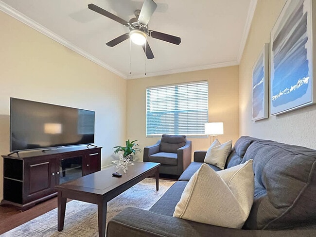 Foto del edificio - 9919 Montague St