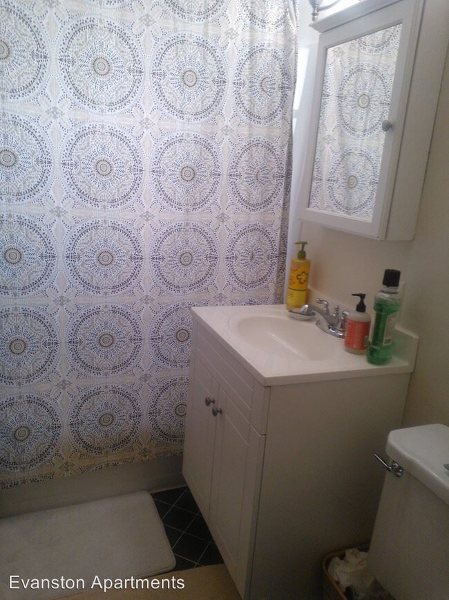 Foto del edificio - 4913-4913 Evanston Ave N