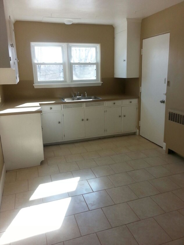 Building Photo - 1322 Potomac Ave