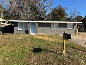 Building Photo - 2451 Dauphin Island Pkwy