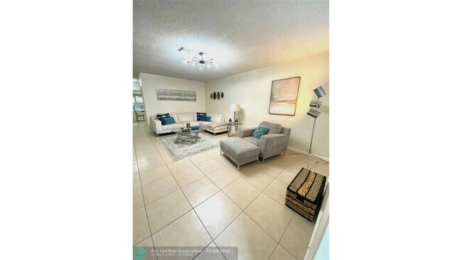 Foto del edificio - 1641 NE 55th St