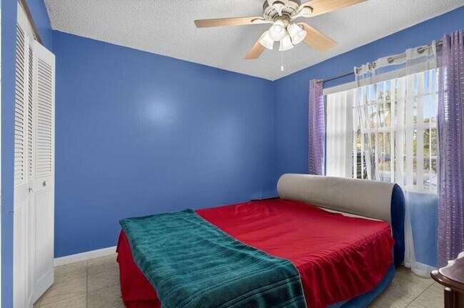 Foto del edificio - 540 NW 43rd St