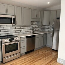 Building Photo - 20 E Castle St