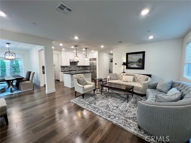 Building Photo - 27625 Evergreen Pl