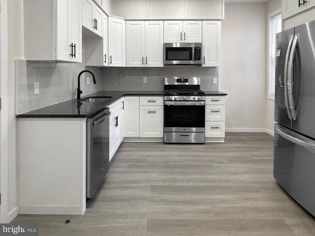 Building Photo - 2306 Wichita Ave