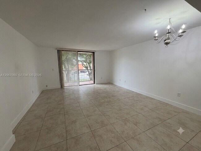 Foto del edificio - 8065 SW 107th Ave