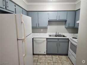 Building Photo - 3151 N Soaring Gulls Dr