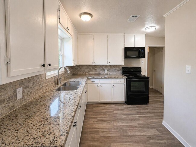 Foto del edificio - 3590 Kipling Dr