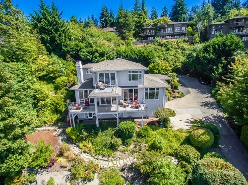 Foto del edificio - 7431 W Mercer Way
