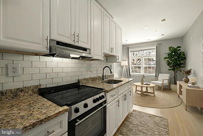 Foto del edificio - 3529 14th St NW